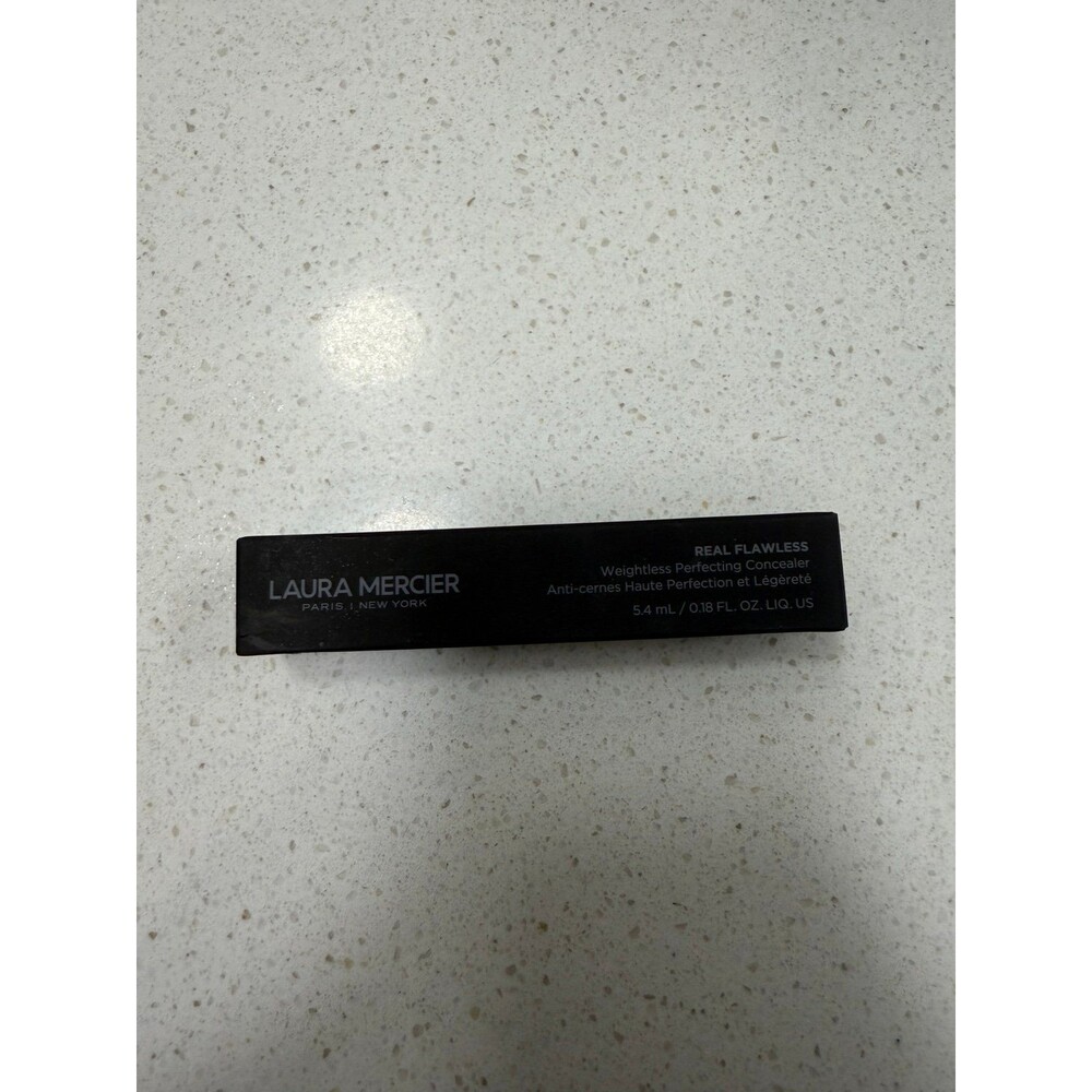 Laura mercier real flawless concealer
